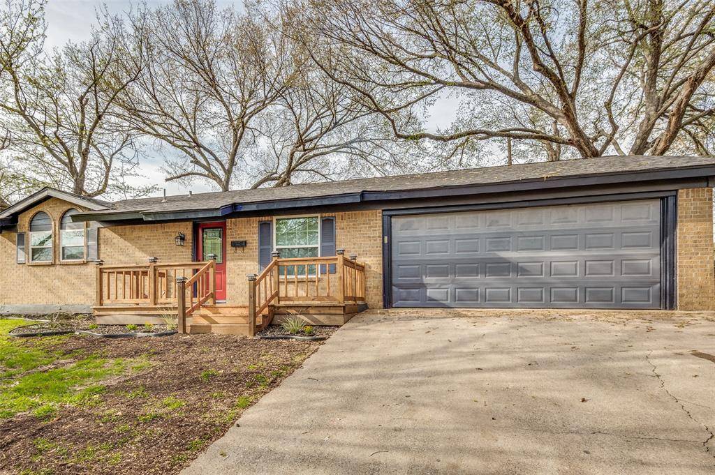 Hurst, TX 76053,1209 Trailwood Drive