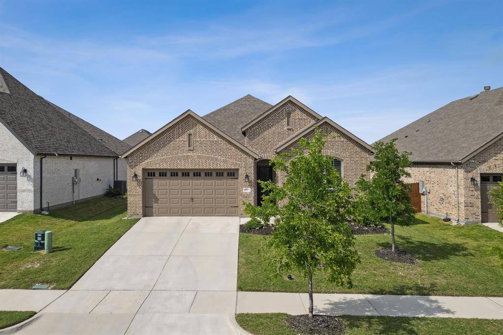 Waxahachie, TX 75165,217 Country Meadows Boulevard