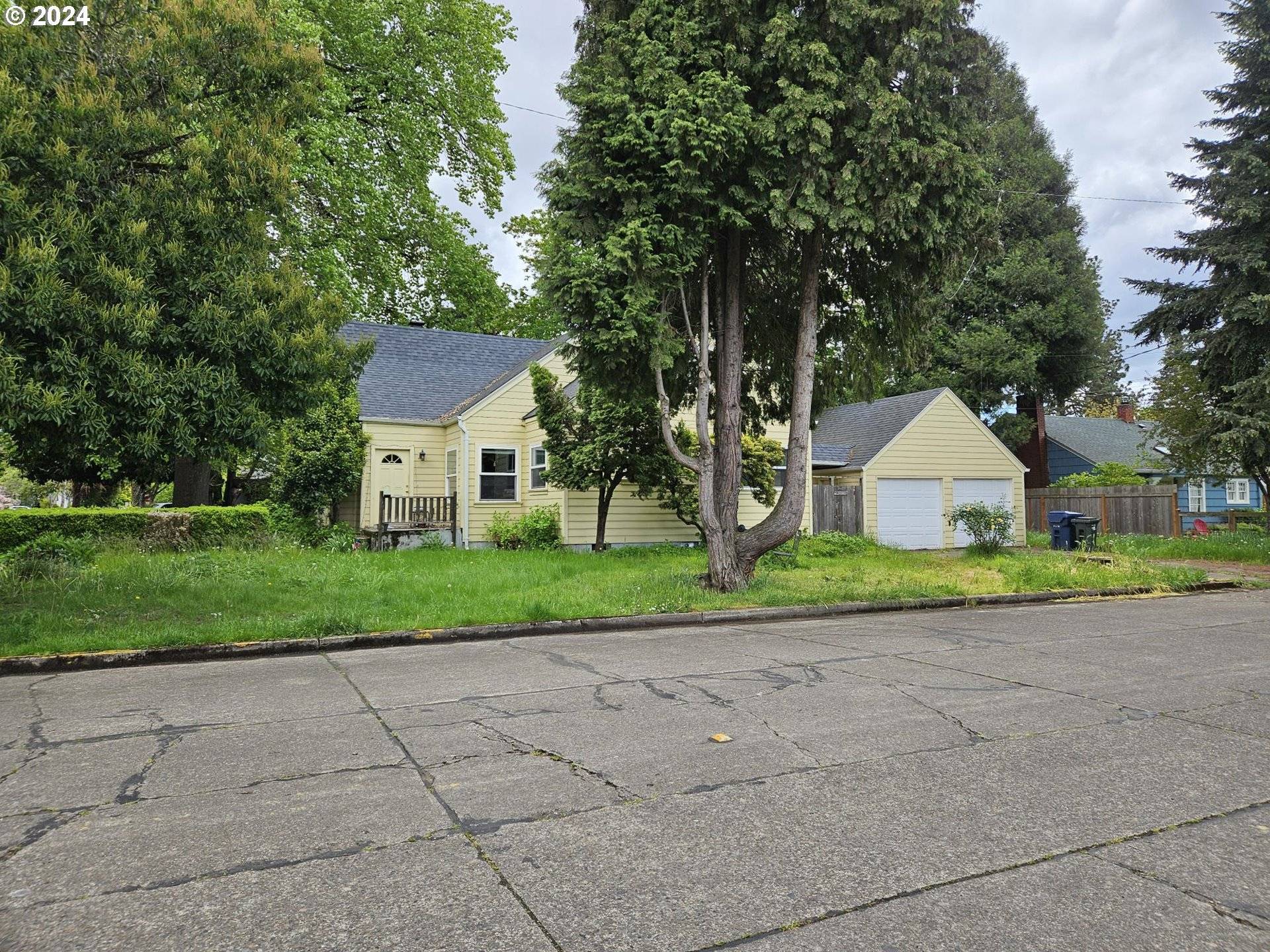 Eugene, OR 97402,1490 W 4TH AVE