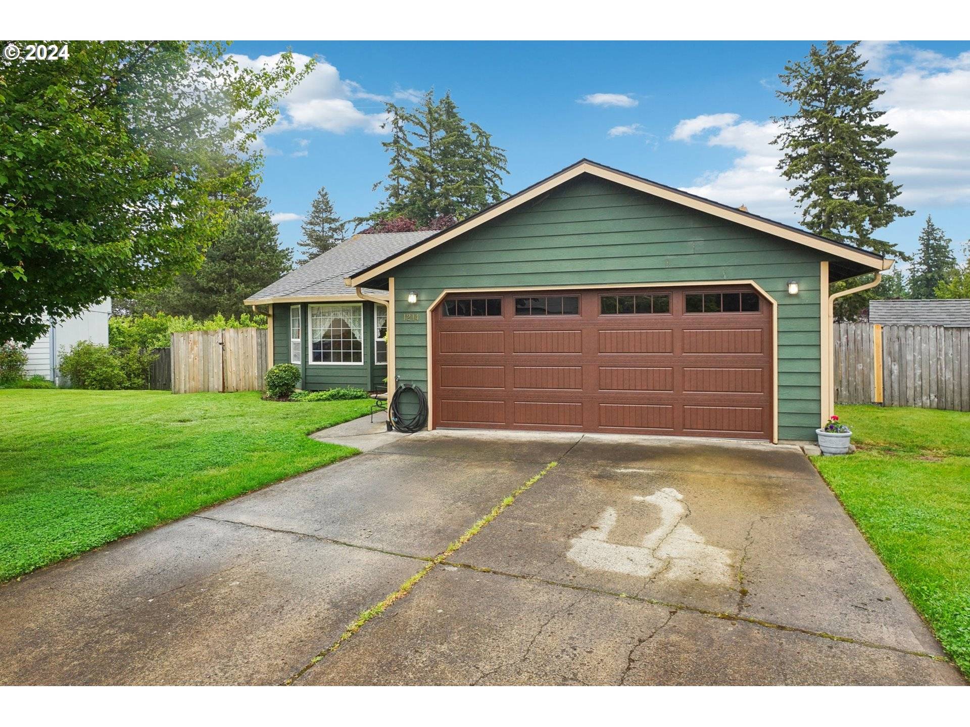 Camas, WA 98607,1214 NW 25TH CIR