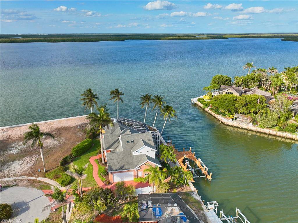 1793 Wavecrest CT, Marco Island, FL 34145