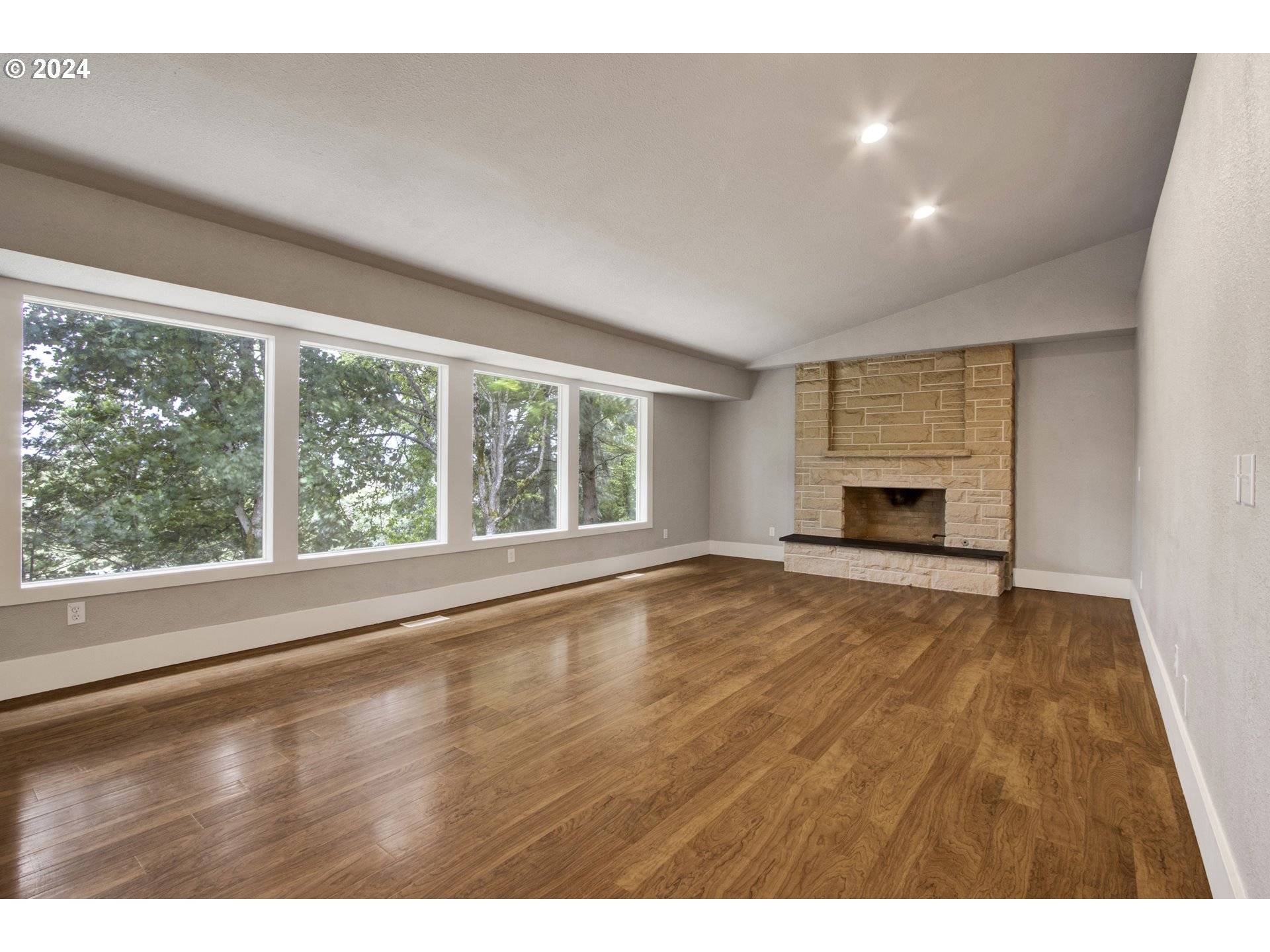 740 NW ELEVEN MILE CT, Gresham, OR 97030
