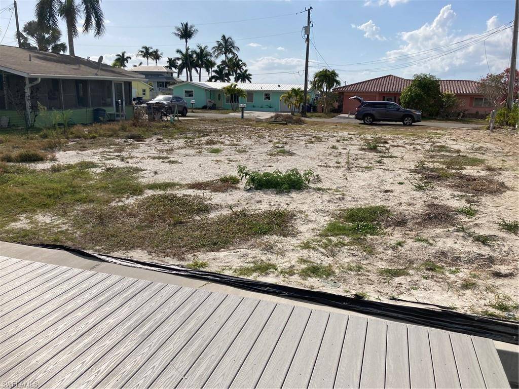 2849 TRIGGERFISH ST, Matlacha, FL 33993