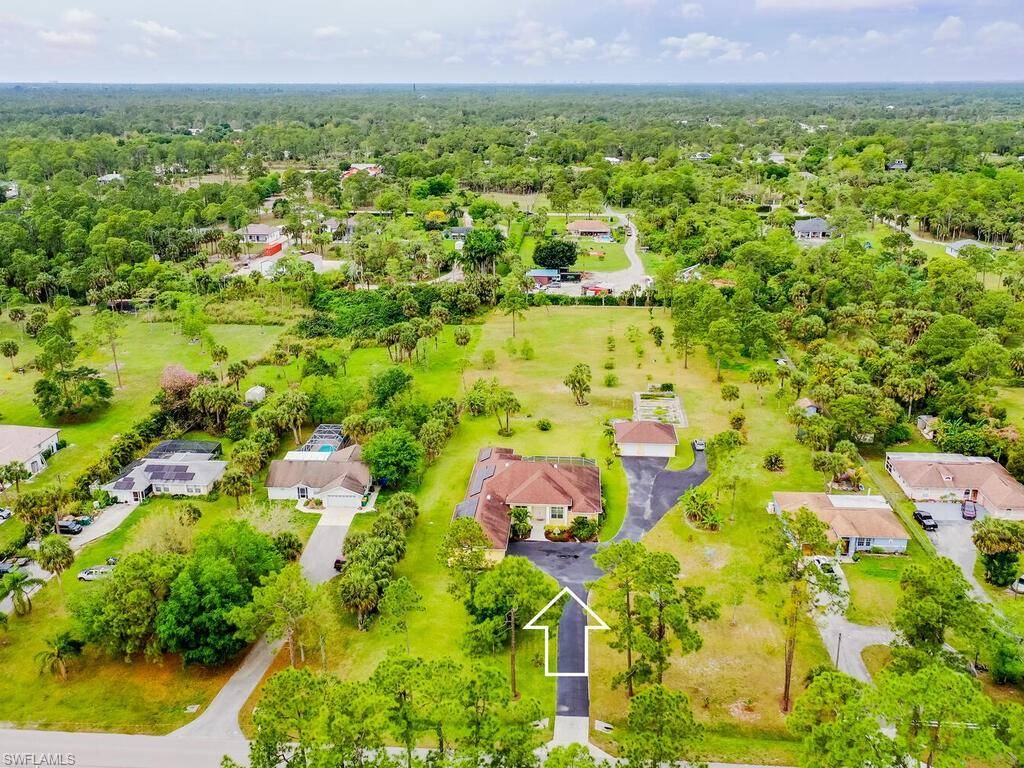 1195 21st ST SW, Naples, FL 34117