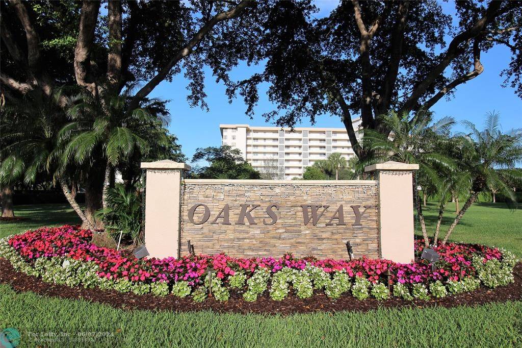 Pompano Beach, FL 33069,3505 Oaks Way  #204