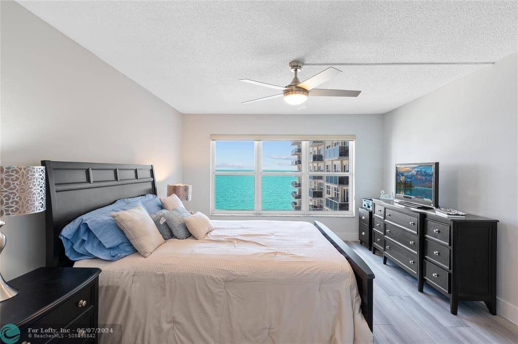 Fort Lauderdale, FL 33308,3500 Galt Ocean Dr  #1212