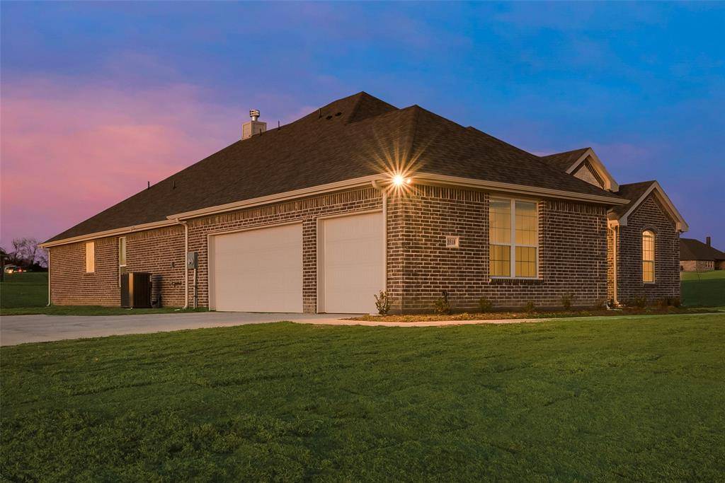 Van Alstyne, TX 75495,3518 Lariat Trail