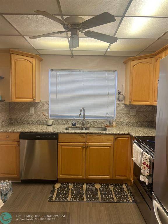 Sunrise, FL 33322,9481 Sunrise Lakes Blvd  #208