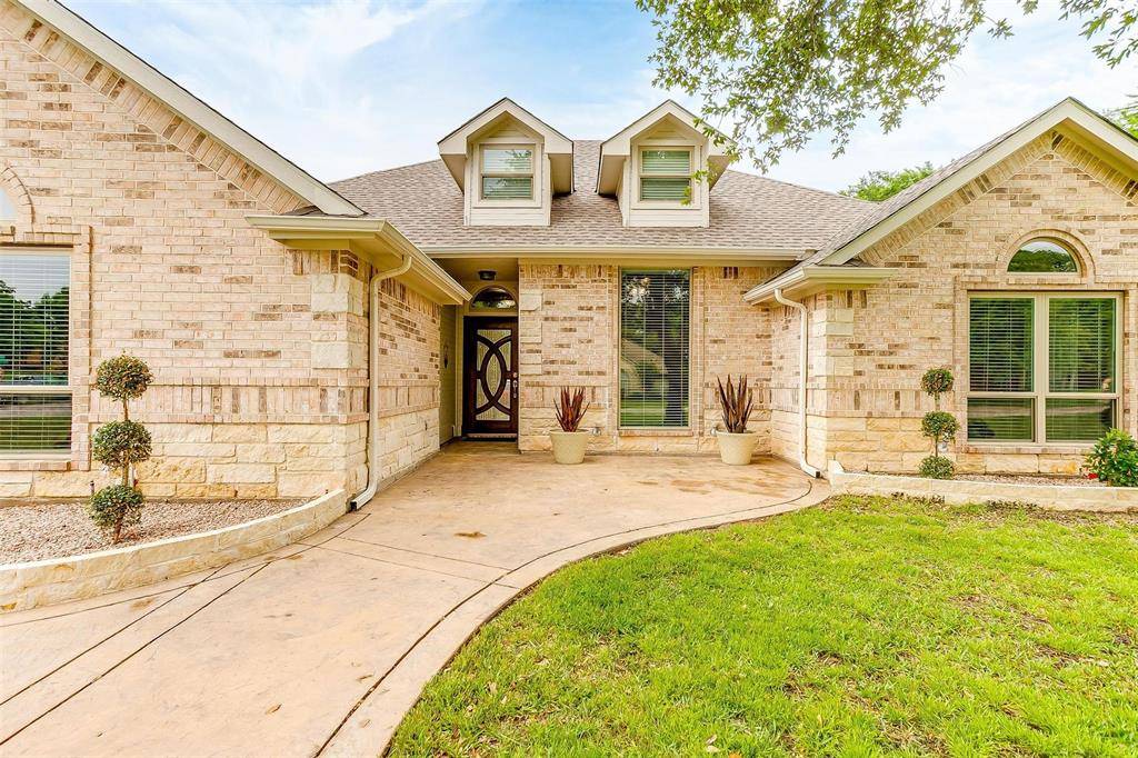 Burleson, TX 76028,3416 Oak Leaf Drive