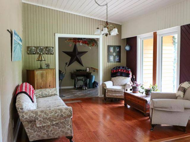760 BIRCH DRIVE, Clearwater, BC V0E 1N1