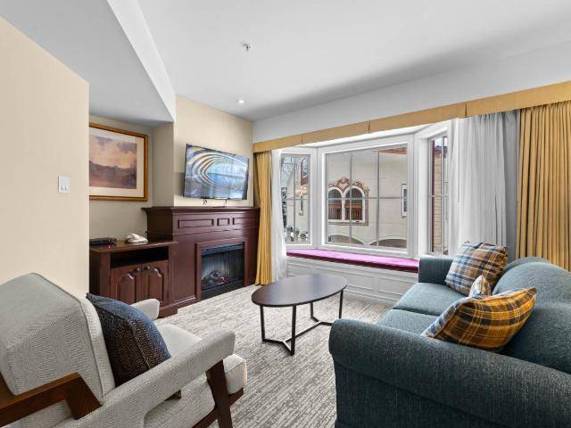 Kamloops, BC V0E 5N0,1209D 3250 VILLAGE WAY