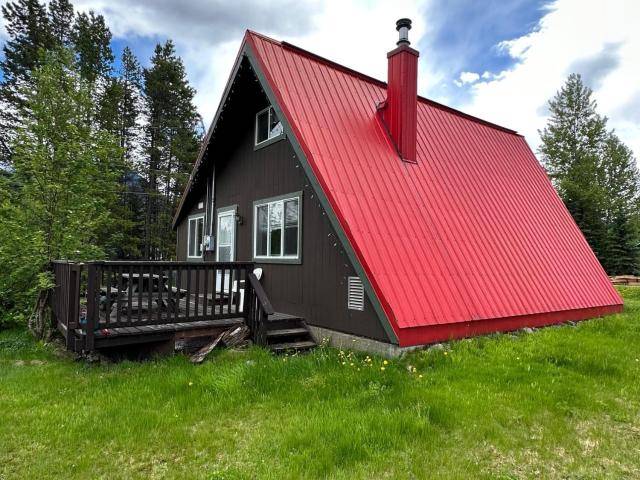 5928 5TH AVE, Blue River, BC V0E 1J0