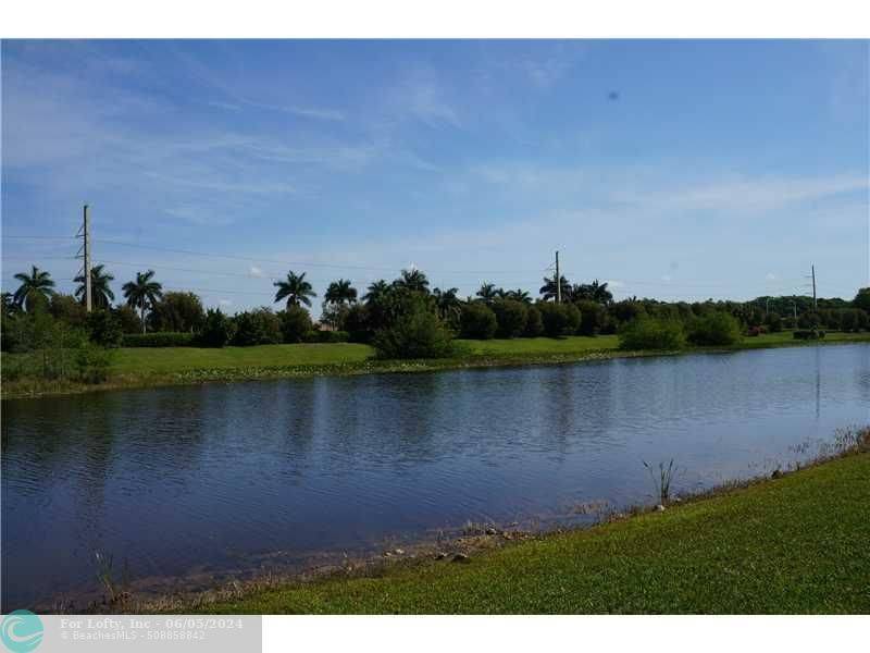 Weston, FL 33327,1390 VICTORIA ISLE DR