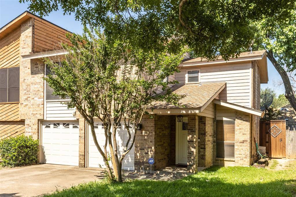 Bedford, TX 76021,3009 Carolyn Court