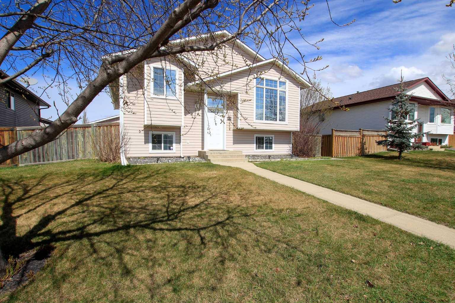 Red Deer, AB T4P 3T3,12 Oak DR