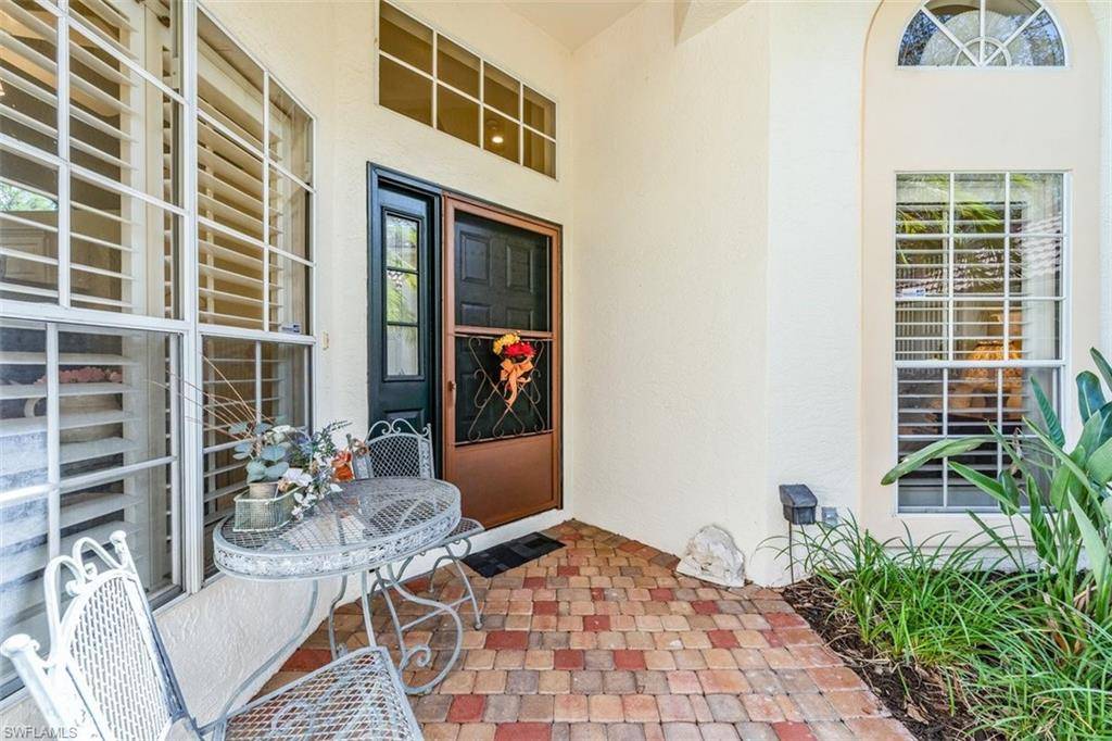 Naples, FL 34110,348 Carinosa CT