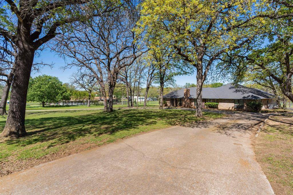 Burleson, TX 76028,121 Towering Oaks Court