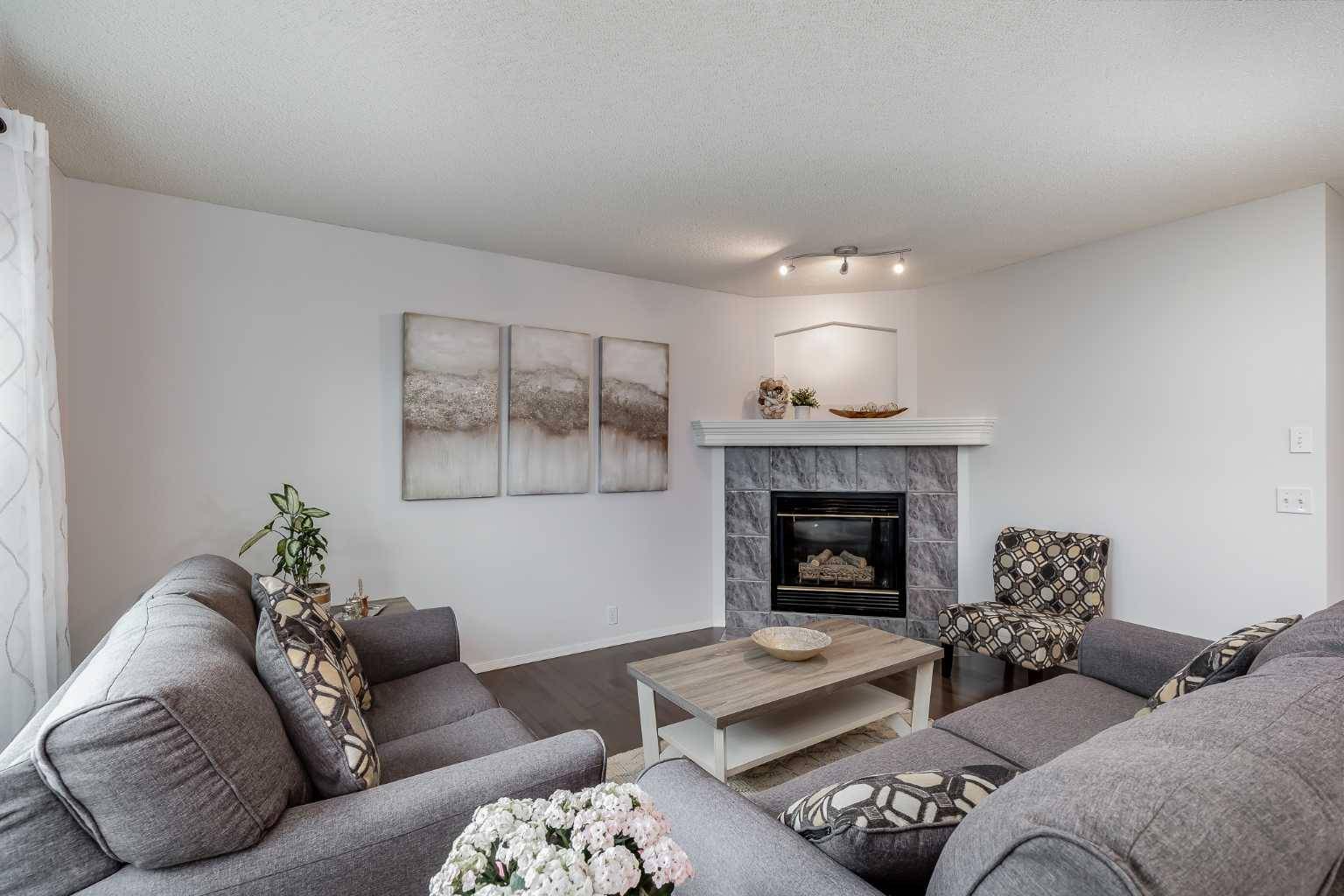 Calgary, AB T3L 2E5,147 Tuscany Hills CIR NW