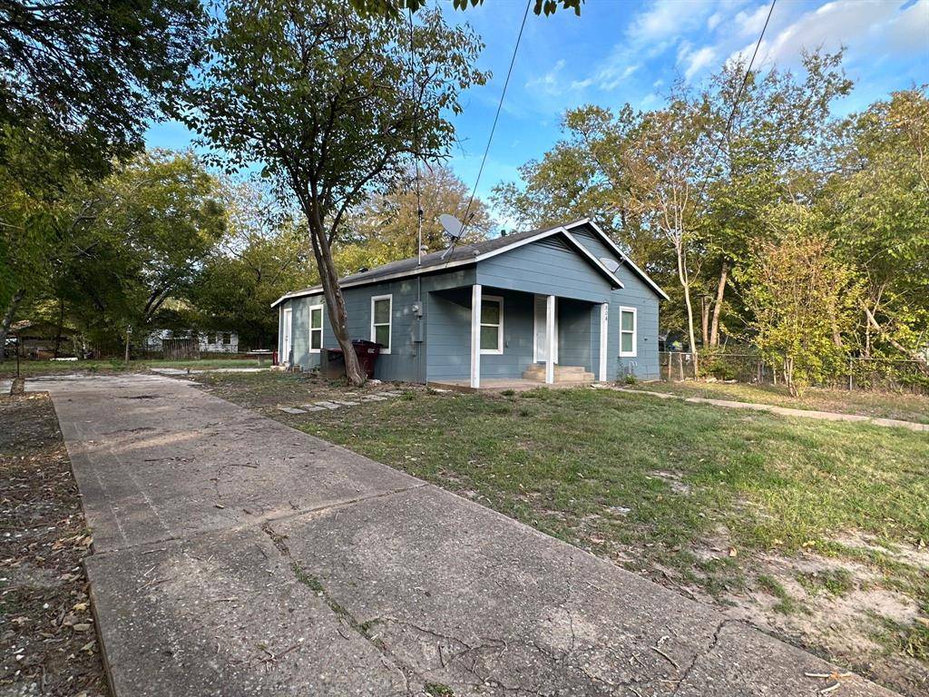 Bonham, TX 75418,904 W 8th Street