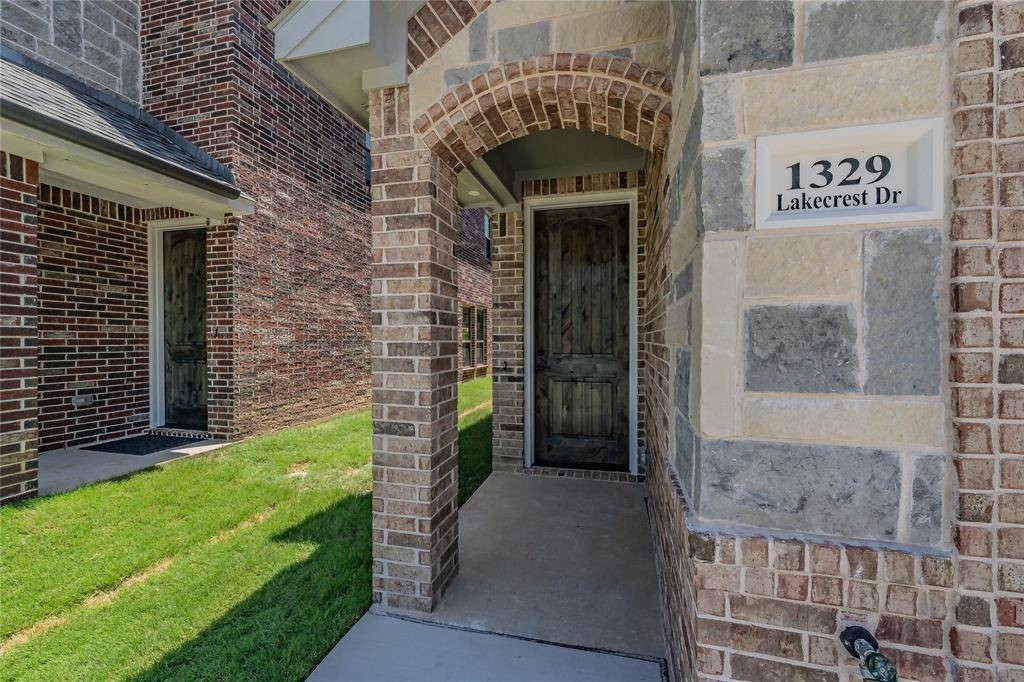 Grand Prairie, TX 75051,1329 Lakecrest Drive