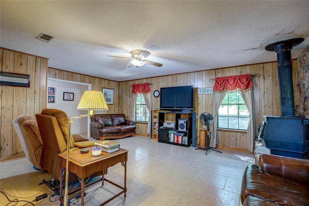 Quinlan, TX 75474,1560 County Road 3520