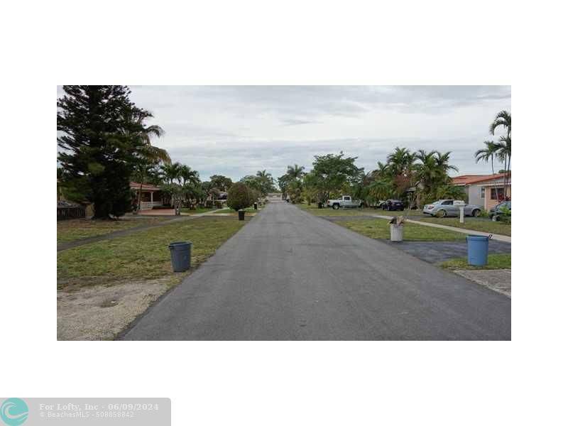 Hialeah, FL 33012,4190 W 5TH LN