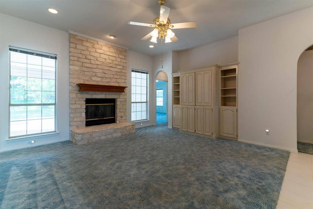 Burleson, TX 76028,817 Clear View Court