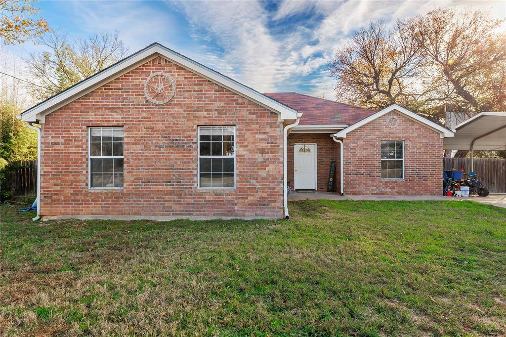 Brady, TX 76825,903 S Hackberry Street