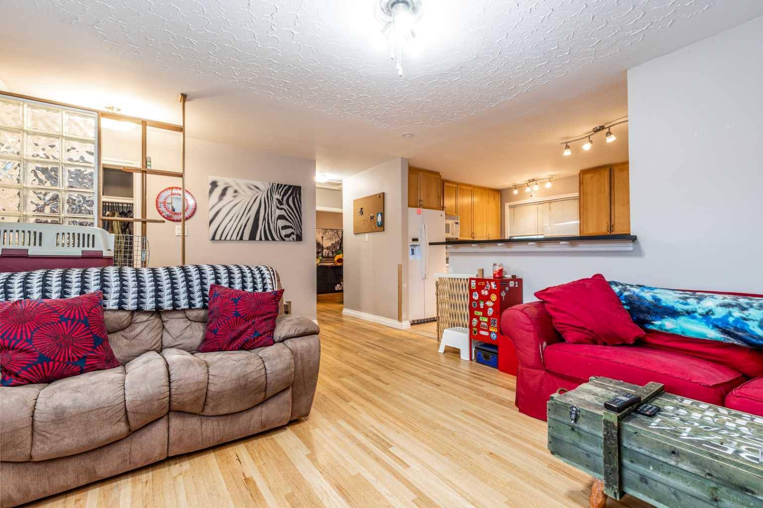 Calgary, AB T2H 1G3,4547 26 AVE SW