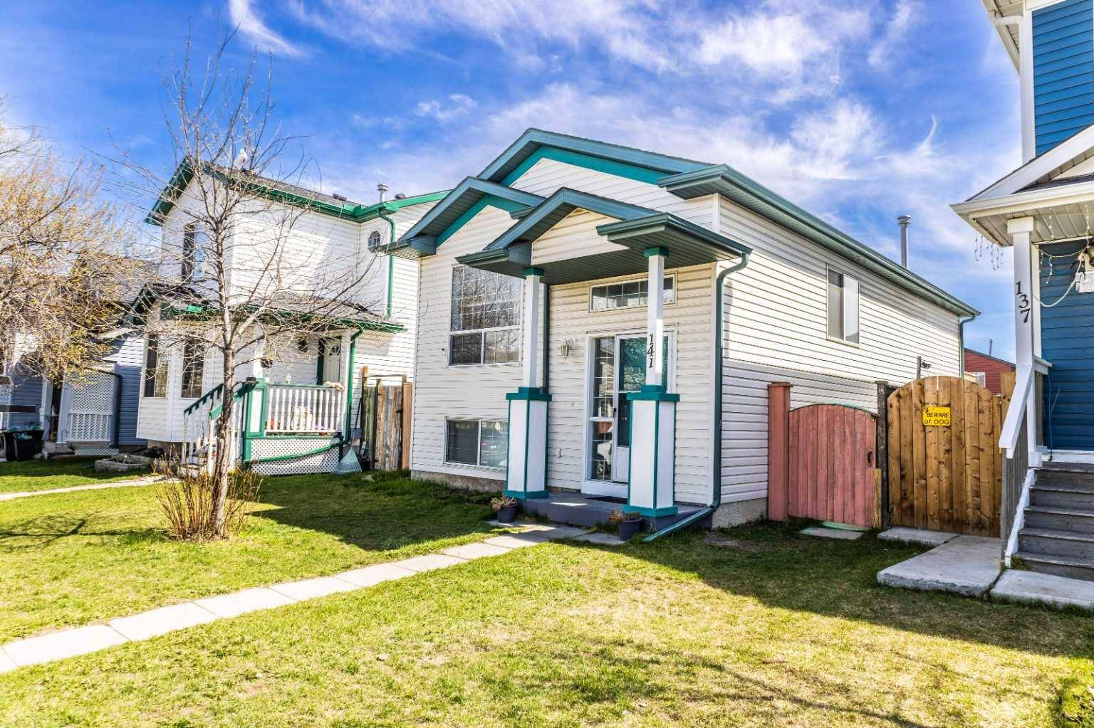 Calgary, AB T3J 3S9,141 Martin Crossing CRES NE