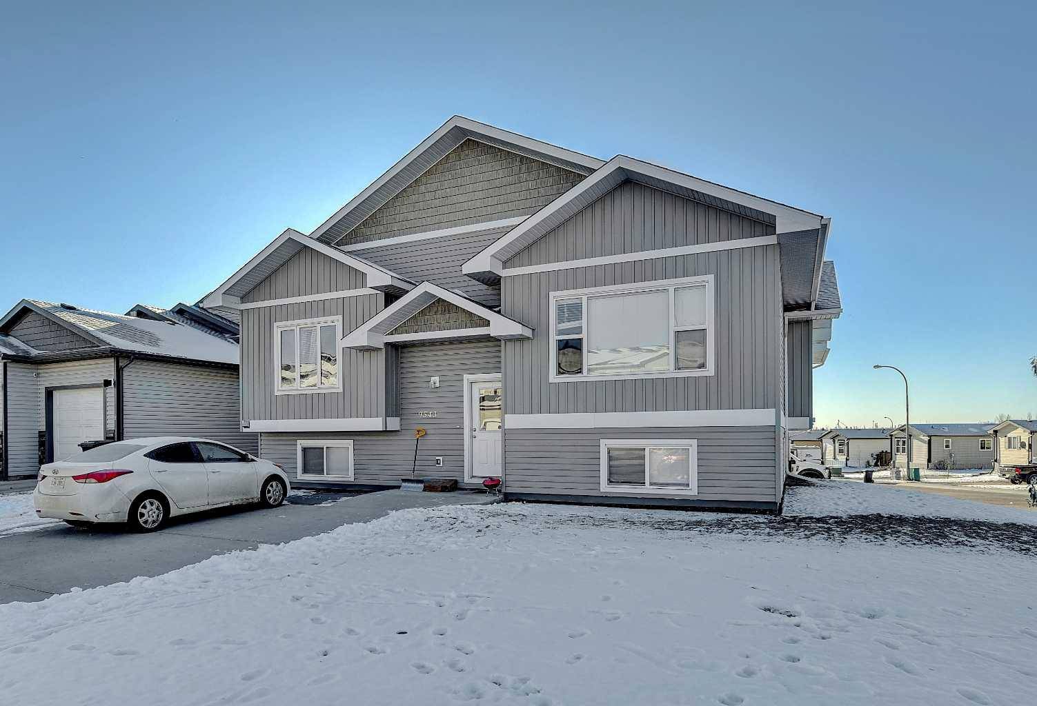 Clairmont, AB T8X 5C5,9543 113 AVE