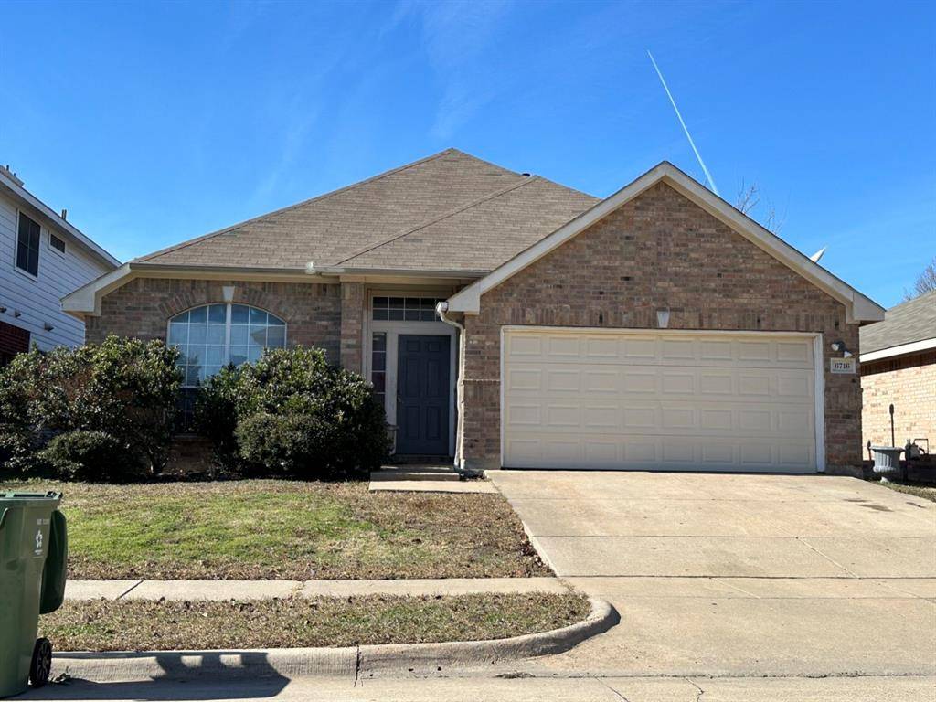 Arlington, TX 76002,6716 Kinross Drive