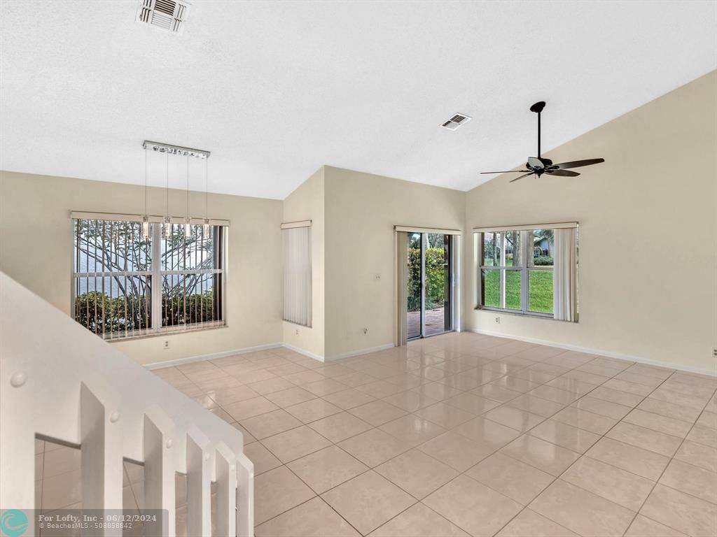 Davie, FL 33328,9050 N Lake Park Cir