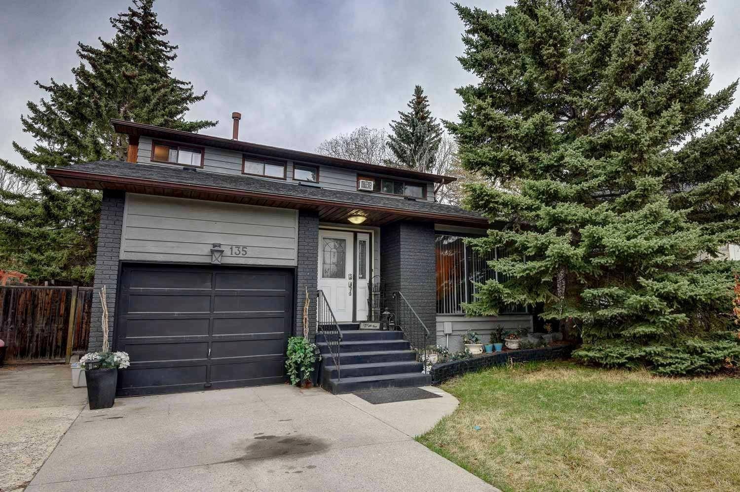 Calgary, AB T3G1L6,135 Ranch Estates PL NW