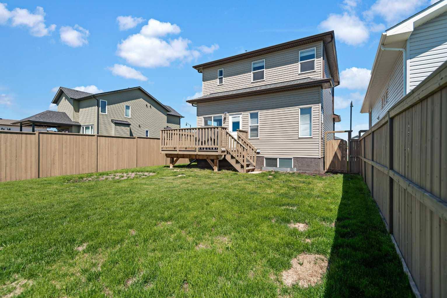 Penhold, AB T0M 1R0,165 Norseman Close