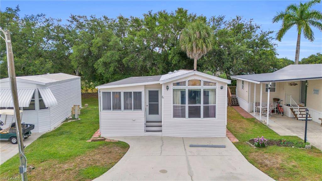 6 Bass LN 6, Naples, FL 34114