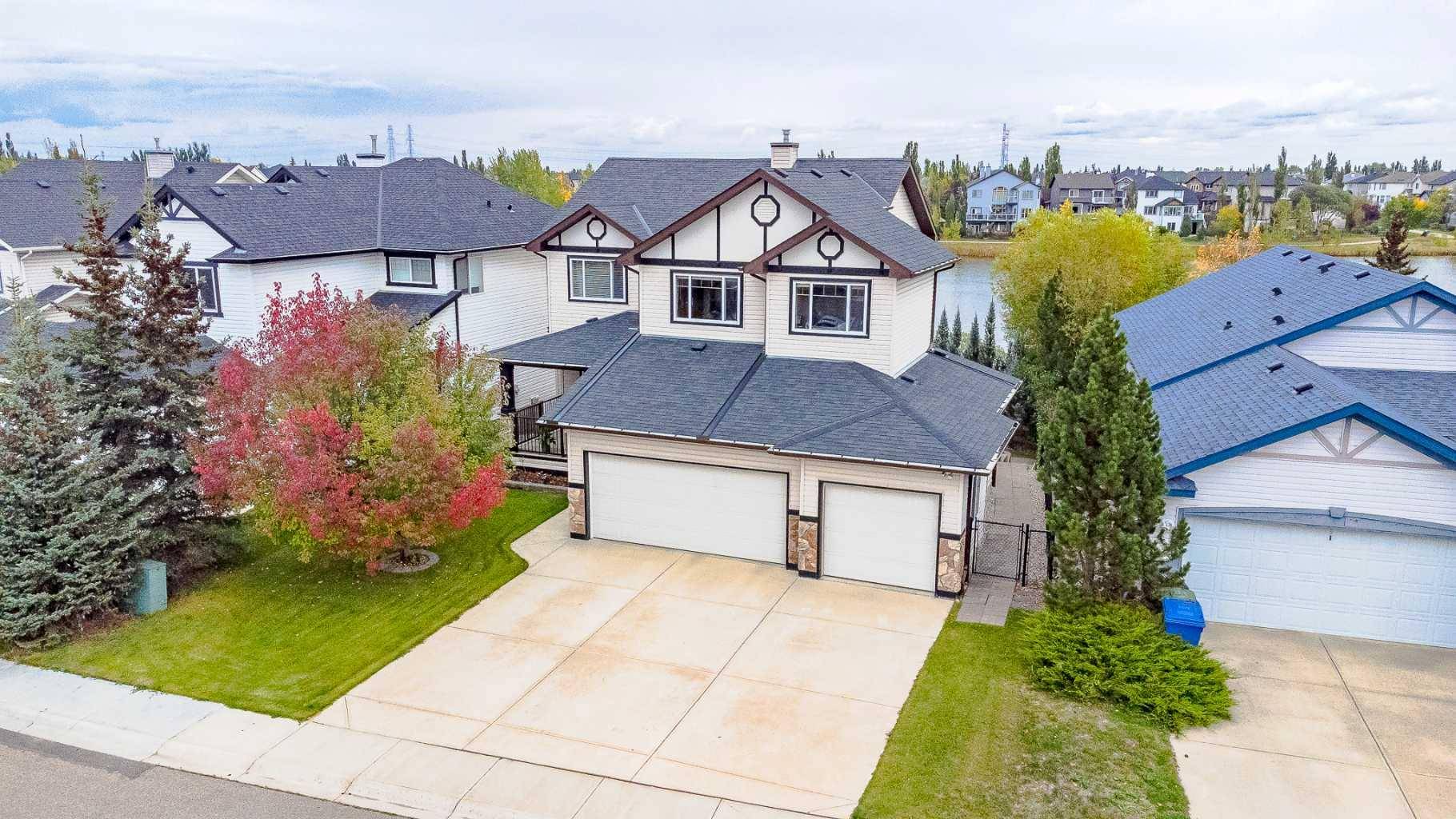 Chestermere, AB T1X 1B8,140 West Creek GLN