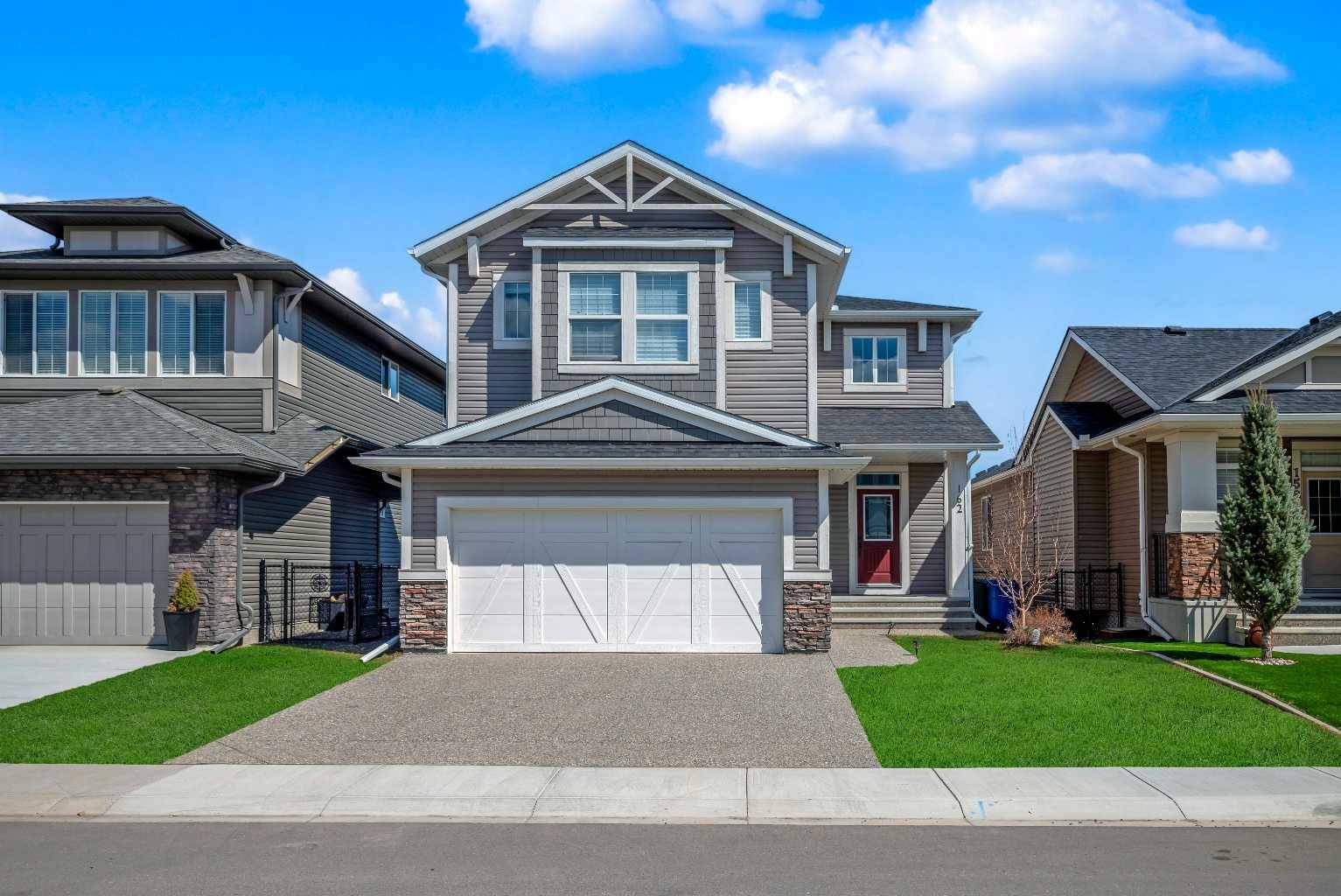 Airdrie, AB T4B 5A7,162 Bayview CIR SW