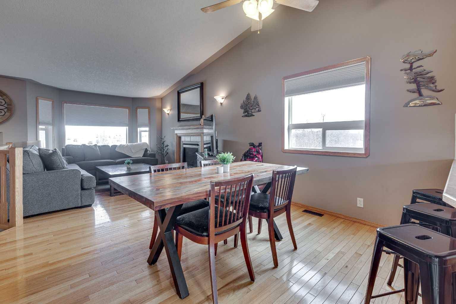 Red Deer, AB T4R 3P4,195 Lyons Close