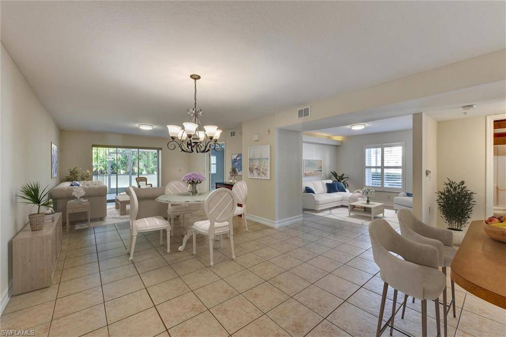 Naples, FL 34110,15475 Cedarwood LN 8-105