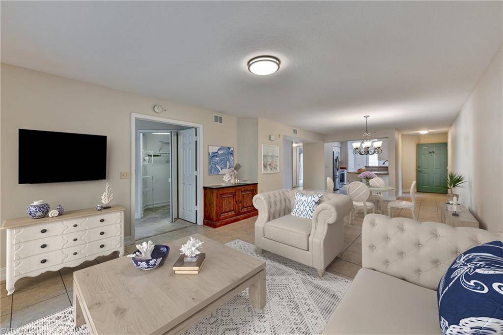 Naples, FL 34110,15475 Cedarwood LN 8-105