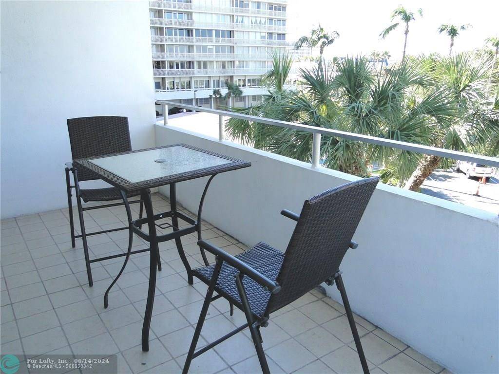 Fort Lauderdale, FL 33308,4040 Galt Ocean Dr  #323