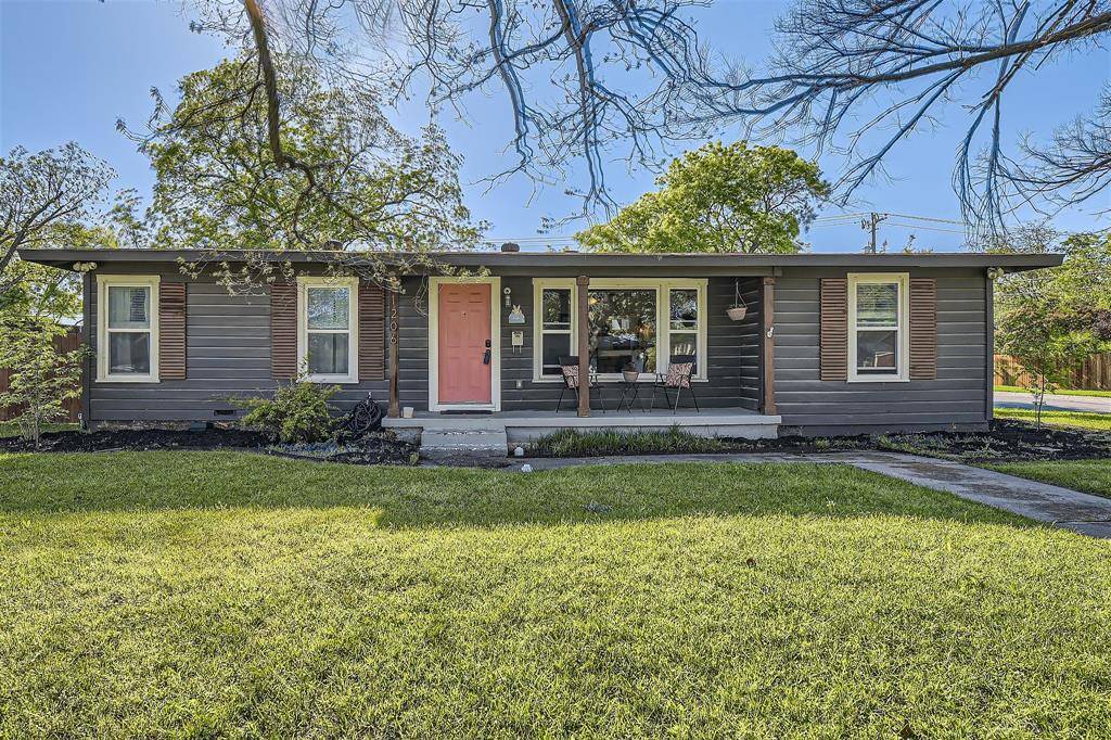 Grapevine, TX 76051,1206 S Pine Street