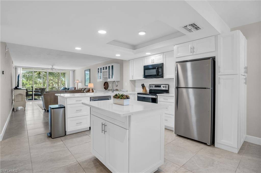 Naples, FL 34110,285 Naples Cove DR 1504