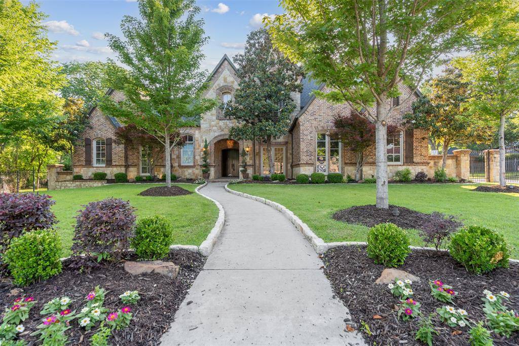 Colleyville, TX 76034,1403 Oak Knoll Drive