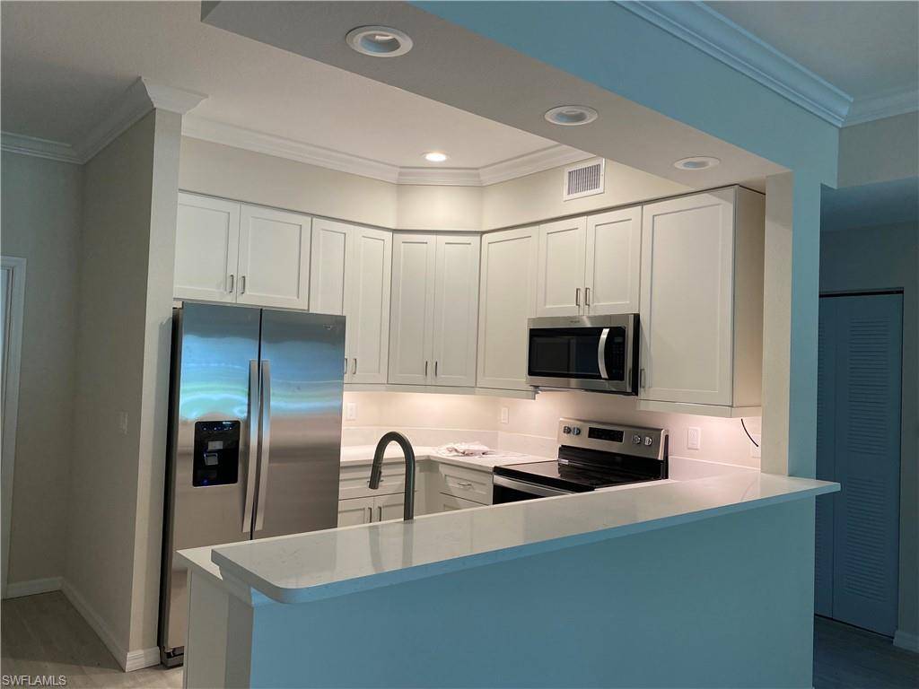1149 Winding Pines CIR 105, Cape Coral, FL 33909