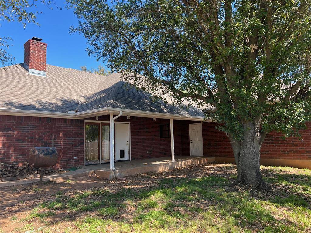 Graham, TX 76450,1404 Roanoake Drive