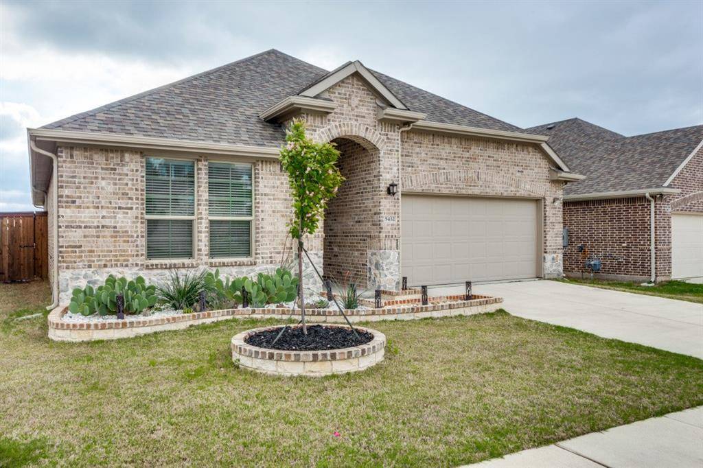 Haltom City, TX 76137,5432 wedge wood Drive