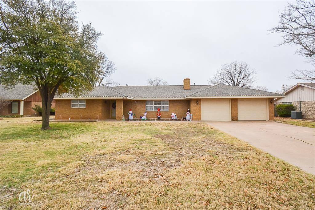 Hamlin, TX 79520,903 2nd Street