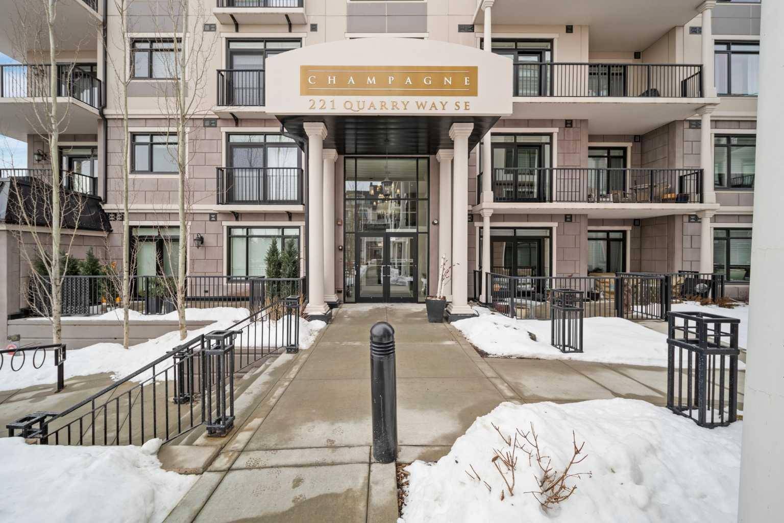 Calgary, AB T2C 5M7,221 Quarry WAY SE #302